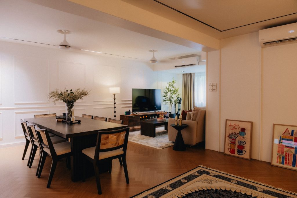 789 Woodlands interior