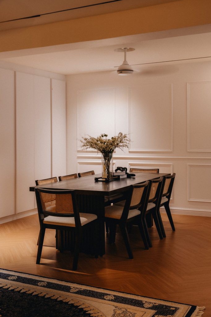 789 Woodlands interior