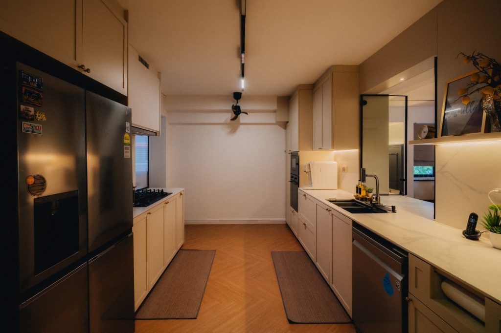 789 Woodlands interior