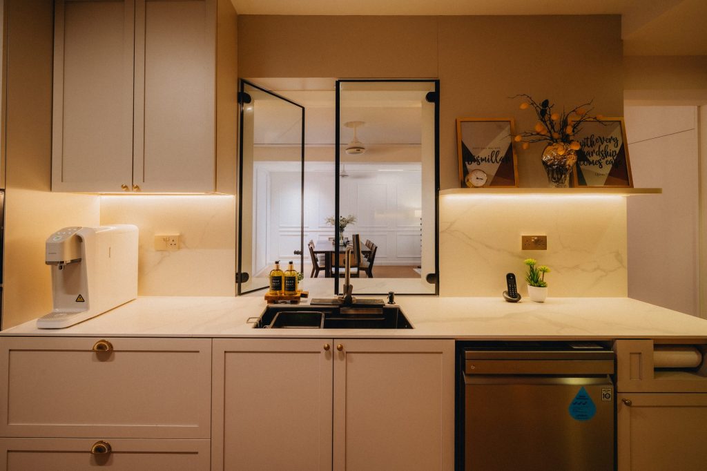 789 Woodlands interior