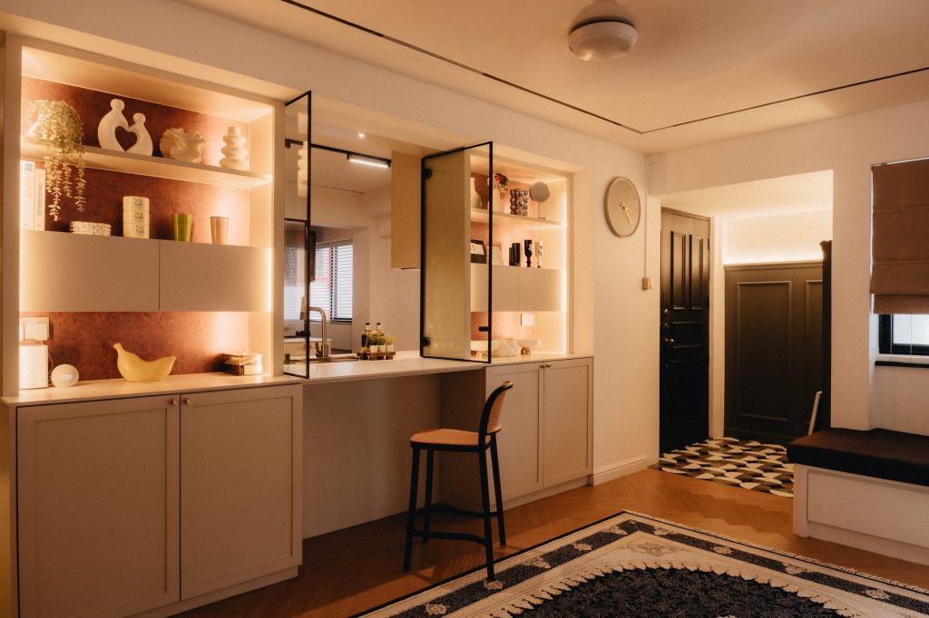 789 Woodlands interior