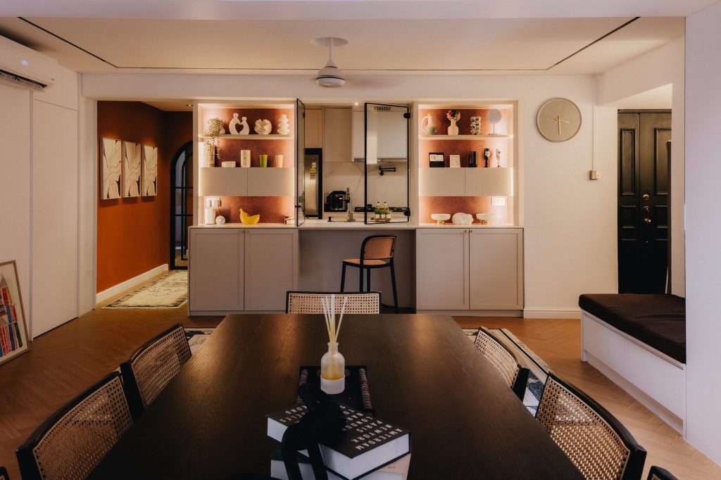 789 Woodlands interior