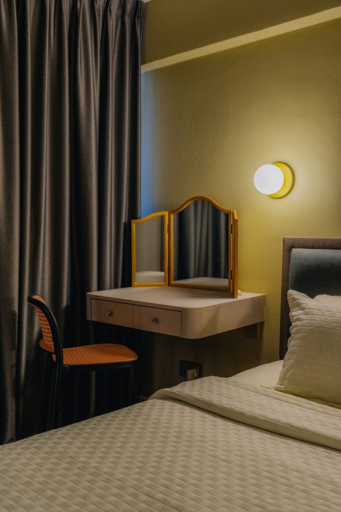 789 Woodlands interior