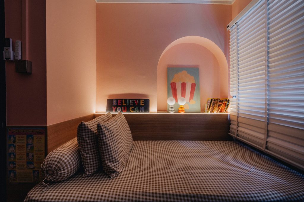 789 Woodlands interior