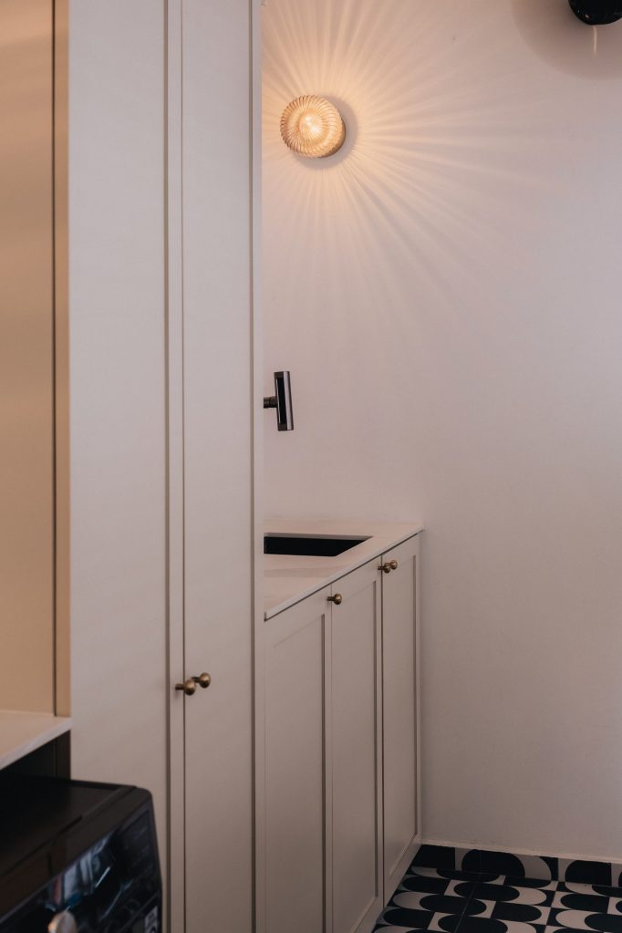 789 Woodlands interior